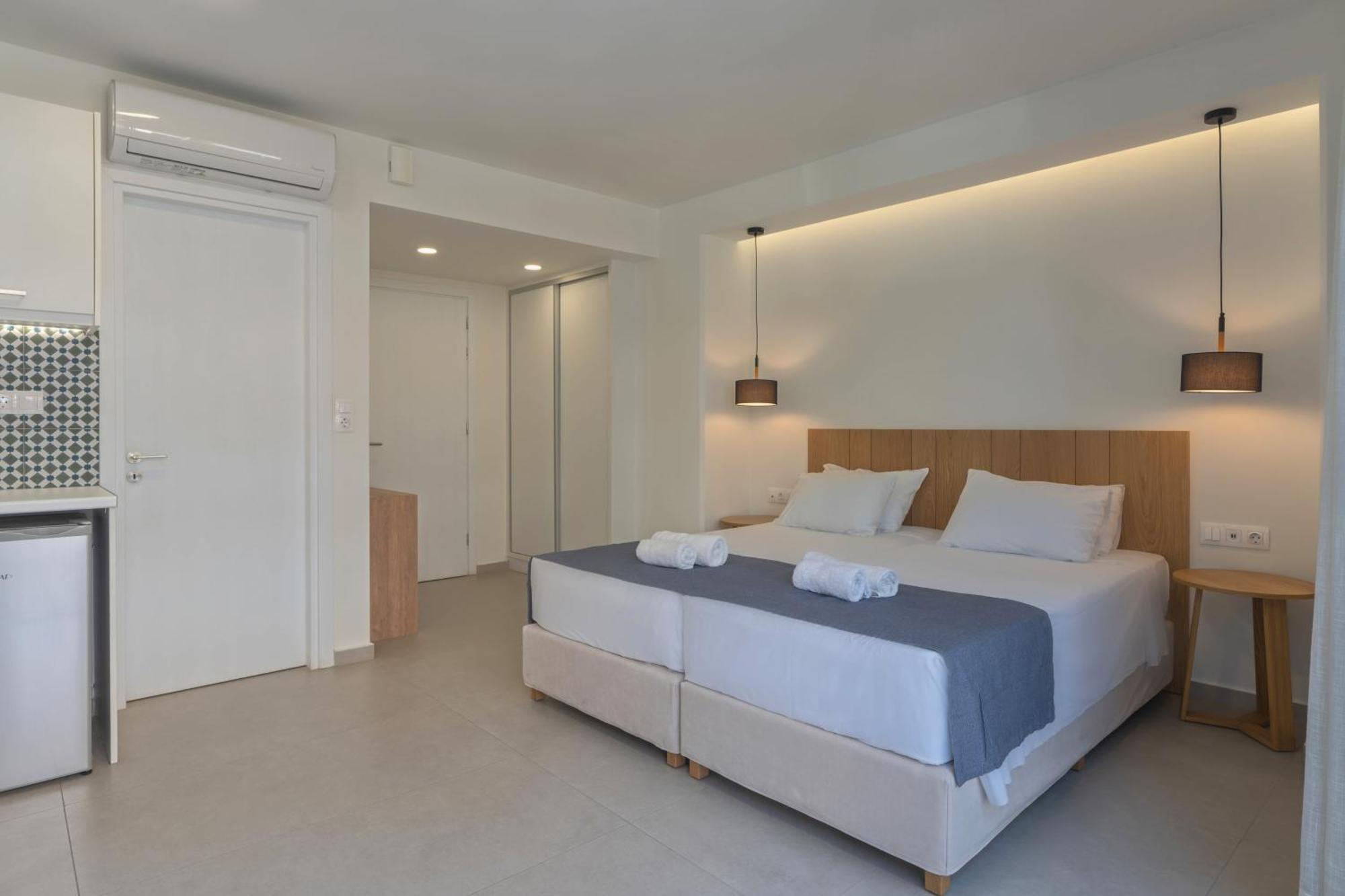 Meltemi Coast Suites Rethymno Exterior foto