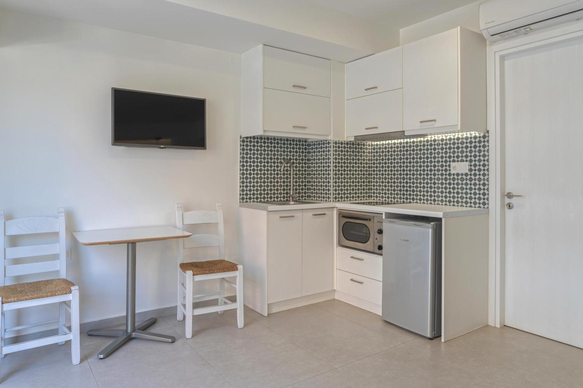Meltemi Coast Suites Rethymno Exterior foto